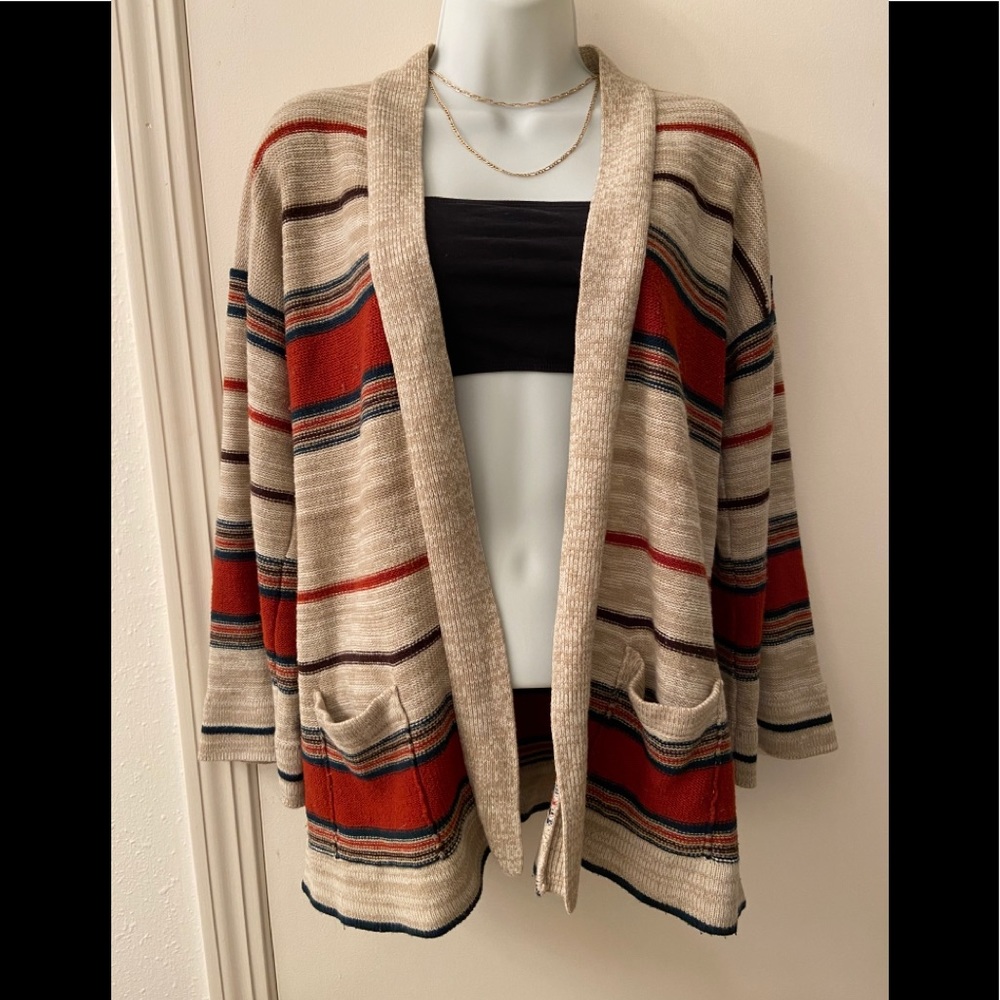 Vtg bell sleeve knit cover up